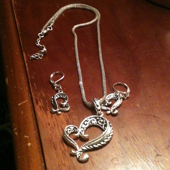 -ON HOLD-  Heart neckless and earring set