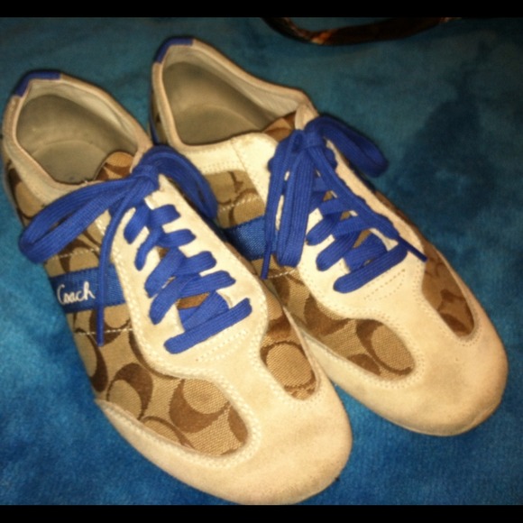 COACH shoes size 8.5 . ON hoLD for Marty .