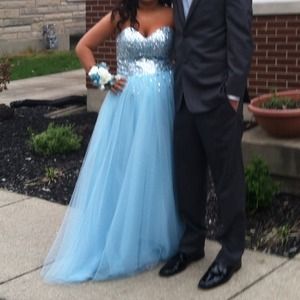 Prom dress worn once 🚫HOLD🚫