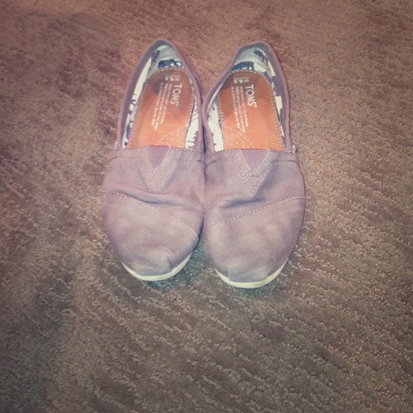 Women's TOMS. Grey