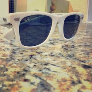 SOLD ON VINTED Non Auth White Ray-Ban Glasses