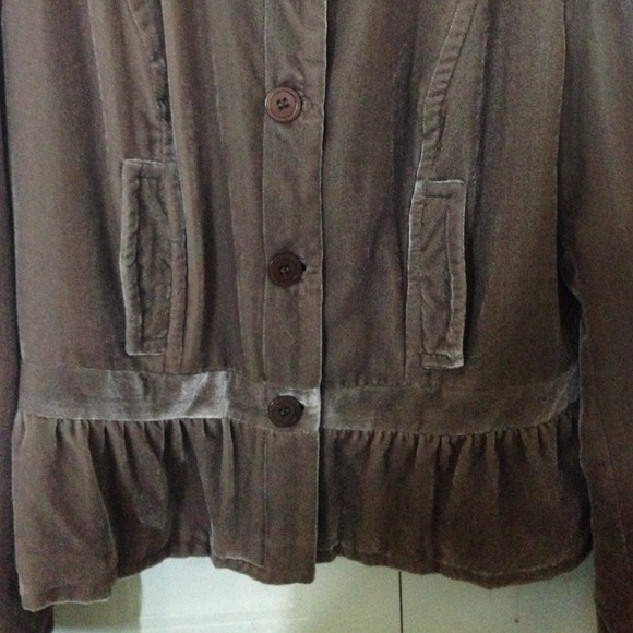 Bring new jacket - Picture 2 of 3