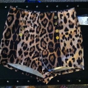 High waisted leopard shorts