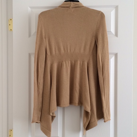 SOLD IN BUNDLE Express cardigan sweater - Picture 2 of 4