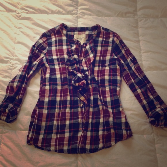 A&F Ruffle Flannel🚫SOLD🚫
