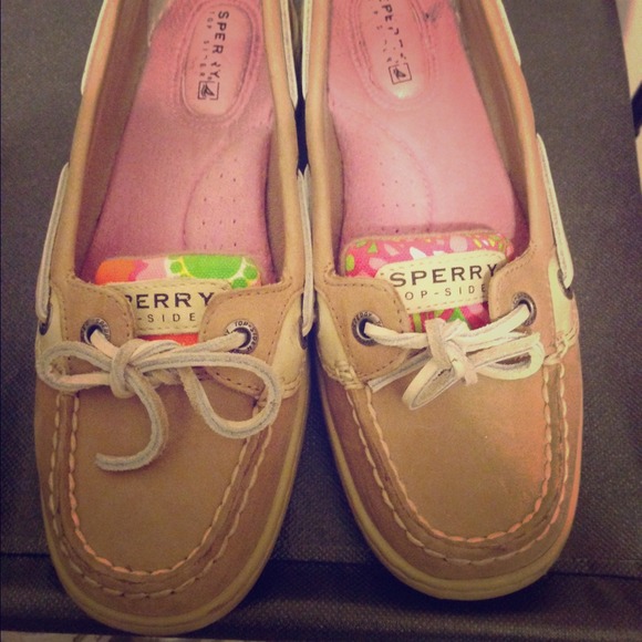 Sperrys boat shoes