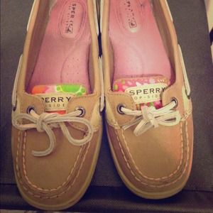 Sperrys boat shoes