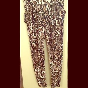 ✨✨Really Cute Cheetah Print Jogger Pants✨✨