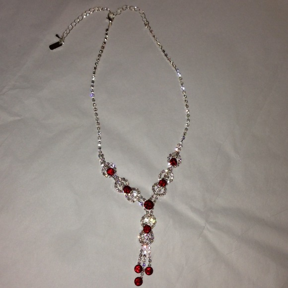 Sparkling Red w/ Rhinestones Design Matching Set - Picture 2 of 4