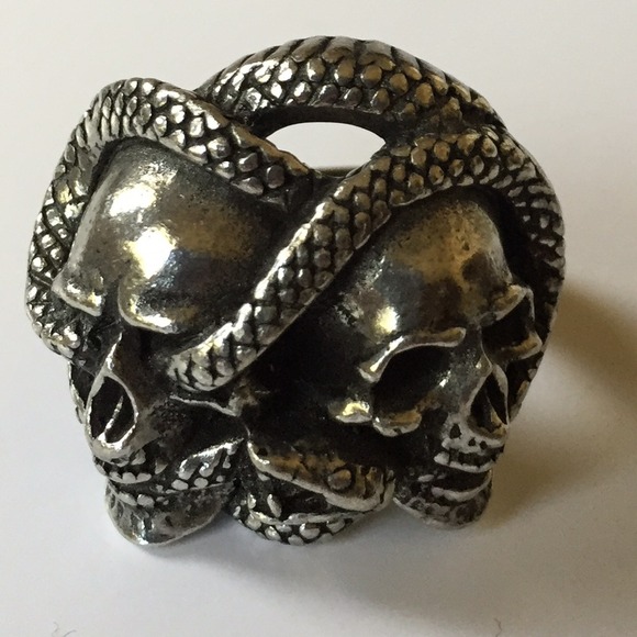 ️SOLD❗️Snakes & Skulls Alchemy Ring Q fits 8 - Picture 3 of 4
