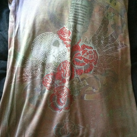 Skull Microphone Rocker Shirt - Picture 2 of 4