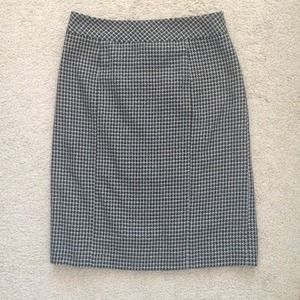 Houndstooth Pencil skirt size 6