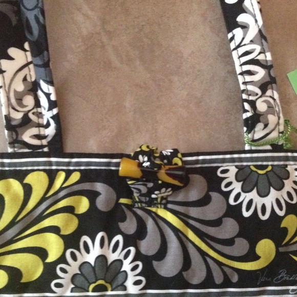 SOLD IN BUNDLE - Vera Bradley Baroque Tote Bag - Picture 2 of 3