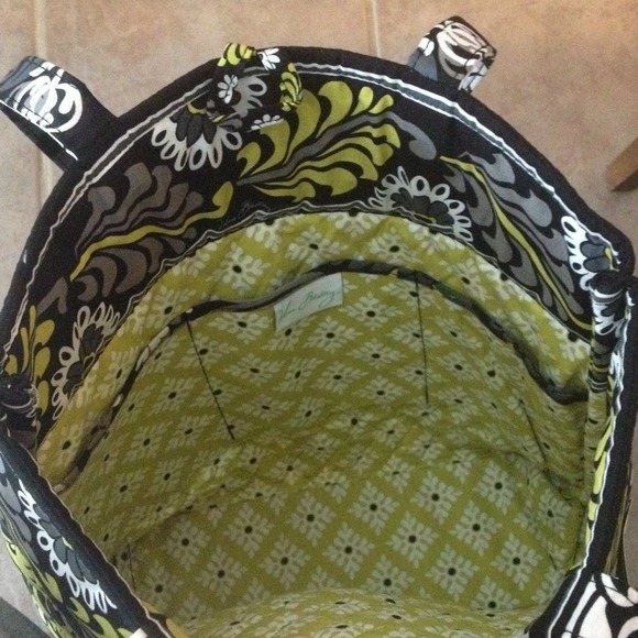 SOLD IN BUNDLE - Vera Bradley Baroque Tote Bag - Picture 3 of 3
