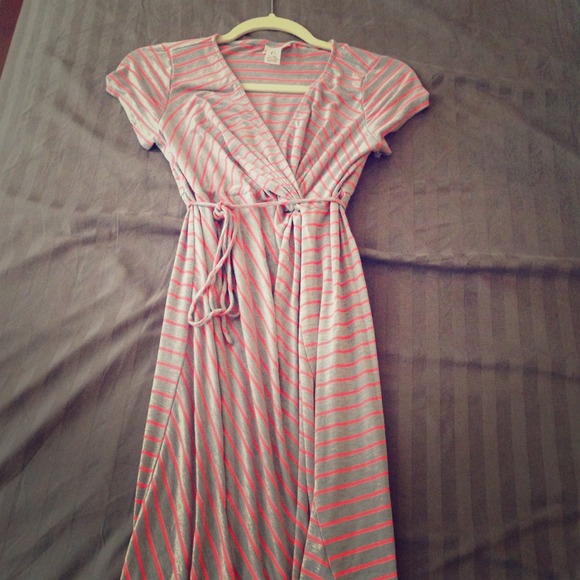 SOLD - Maternity dress