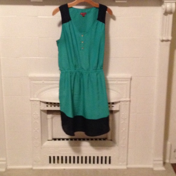 Two-Tone Emerald Green Dress Size Large - Picture 3 of 4