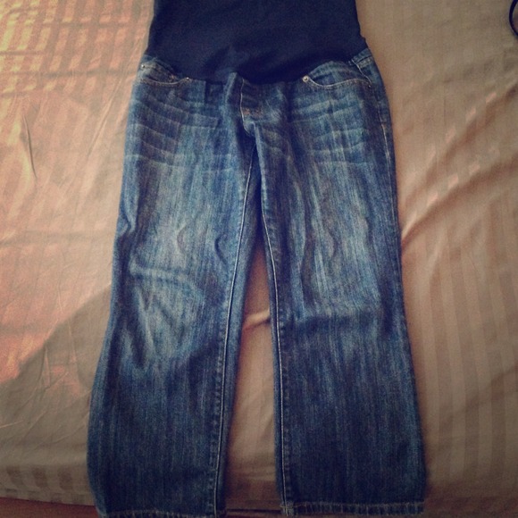 Sold - Maternity denim Capri pants