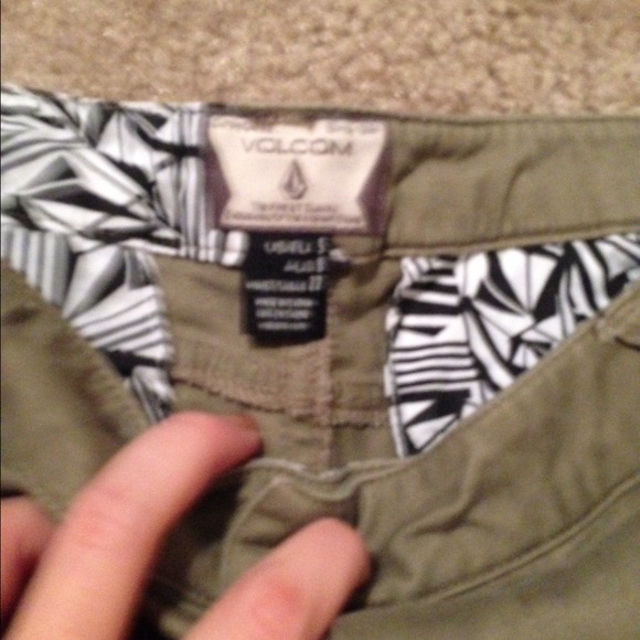 Volcom shorts. - Picture 2 of 2