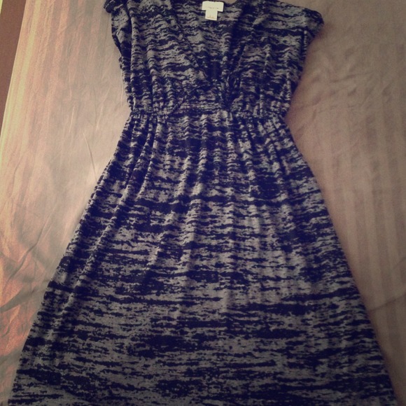 SOLD - Comfortable and casual maternity dress