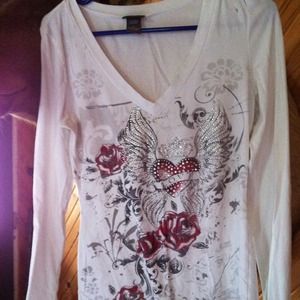 Very pretty Long sleeve v neck shirt