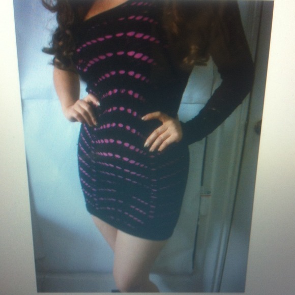 Bebe black/hotpink one shoulder slv mini dress M/L