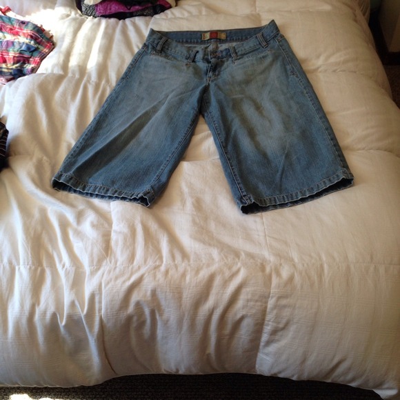 Denim Capris - Picture 2 of 3
