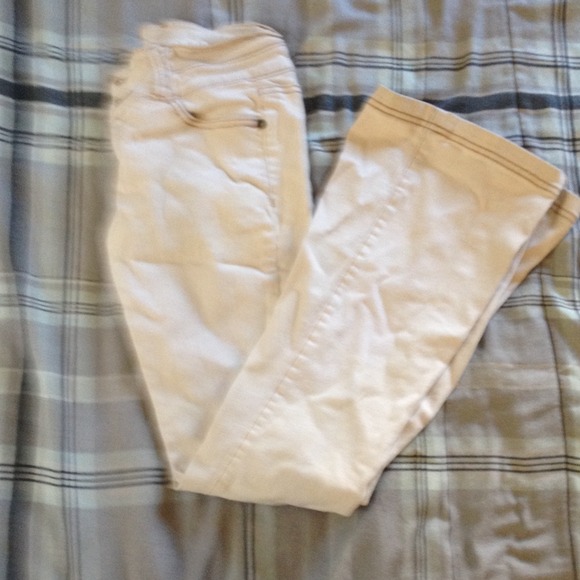 Khaki jeans