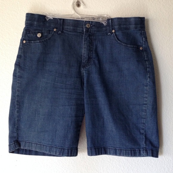 Women's shorts LEE Comfort waistband