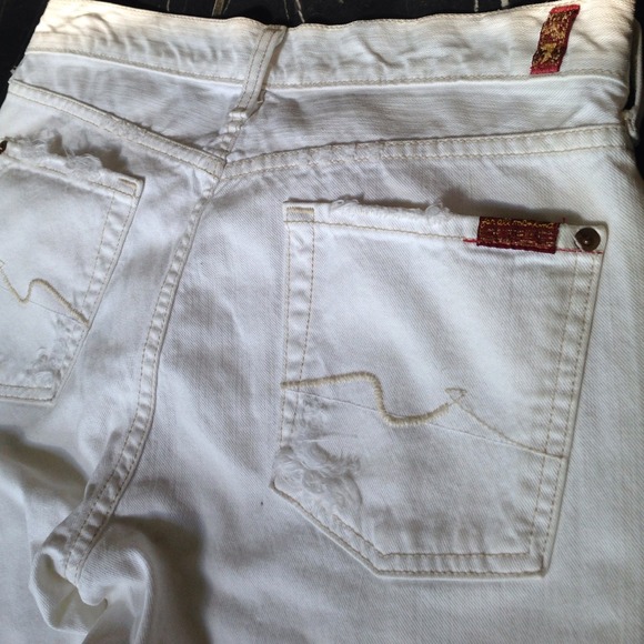 SOLD-7 For All Mankind White Jeans size 30 - Picture 4 of 4