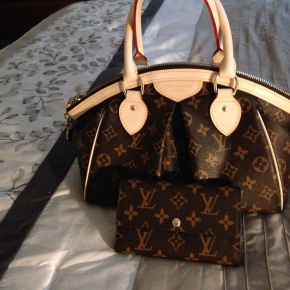 🎉🎉LV Tivoli PM 🎉🎉
