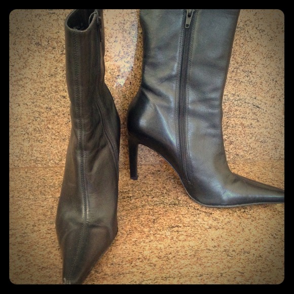 ❤️BUY 3 EARRINGS+GET THIS ITEM FREE❤️ Steve Madden