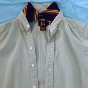 Two women's collard shirts