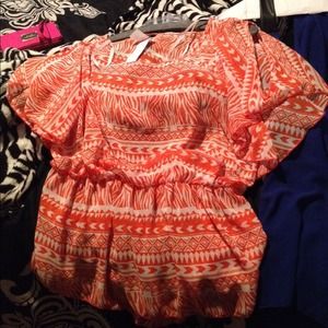 🚫sold🚫Tribal cold shoulder top