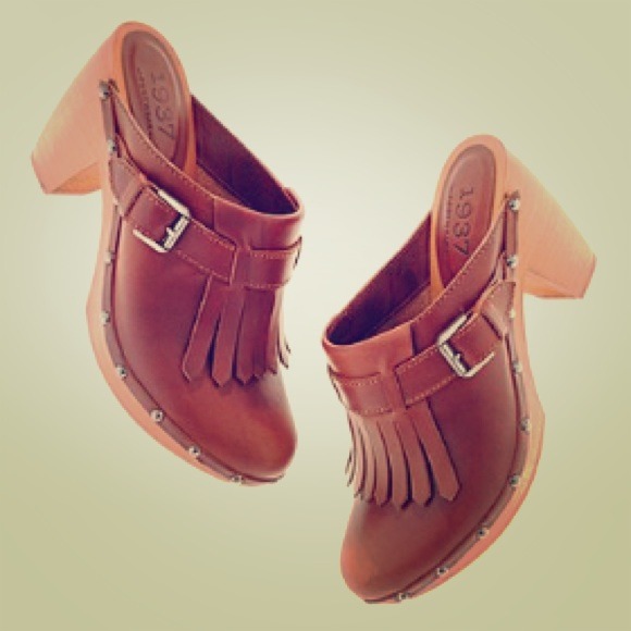 🎯SOLD🎯Brown Leather Madewell Clogs