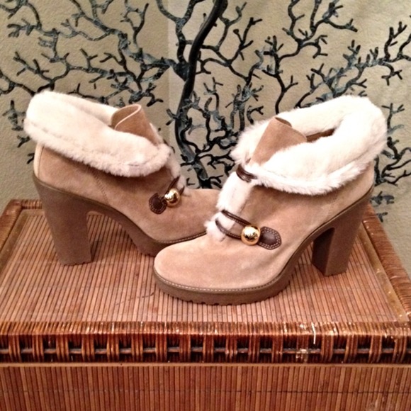 SOLD - Picture 2 of 4