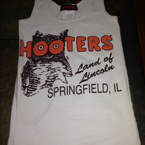 ❌SOLD❌ White Hooters tank