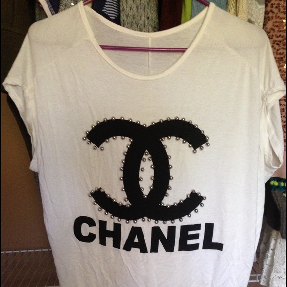 💥FLASH SALE!! 💥Chanel shirt! NEW!