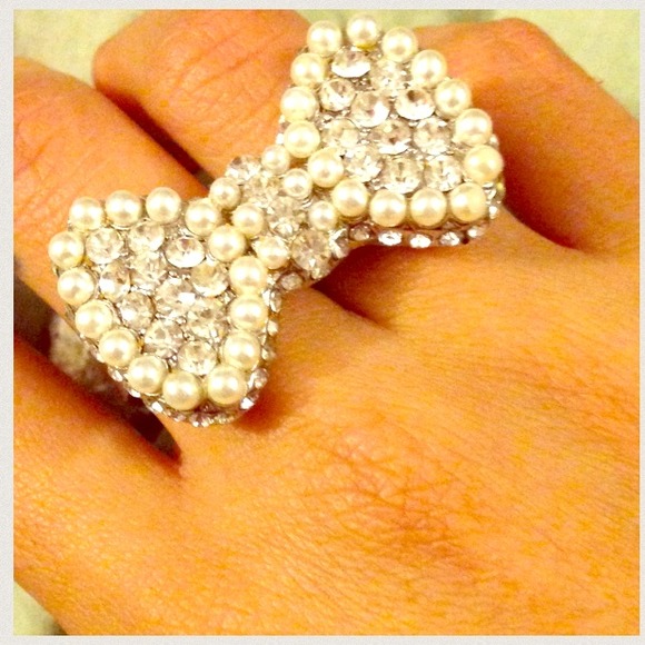 Ring - Picture 2 of 3