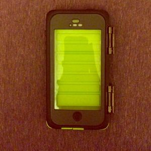 New, outterbox "armor" series. Iphone 5