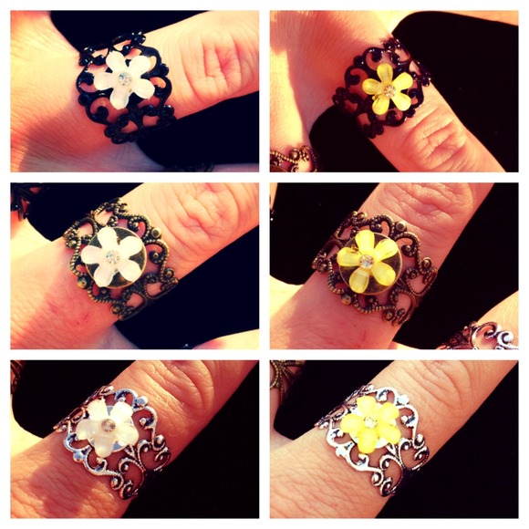 Buy 2 Get 3 FREE! Floral adjustable ring - Picture 2 of 3