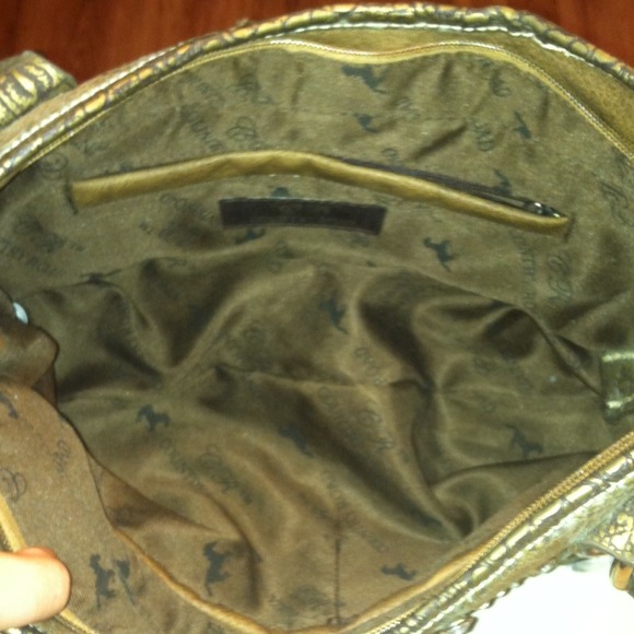 More pic - Picture 2 of 3