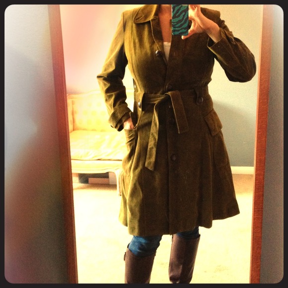 Vintage green suede trench coat, perfect condition