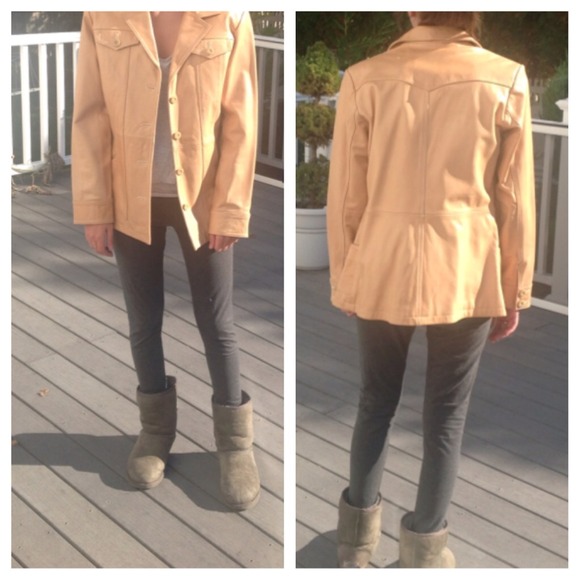 Wilson's tan leather jacket❤️❤️BUNDLE FOR JENNIFER