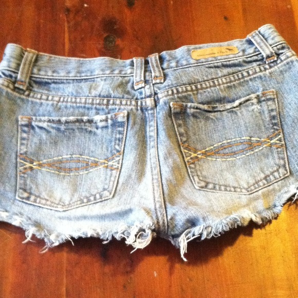 Super Cute Shorts - Picture 2 of 3