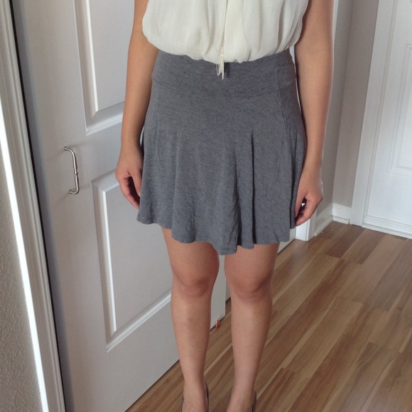 Gray cotton skirt - Picture 2 of 2