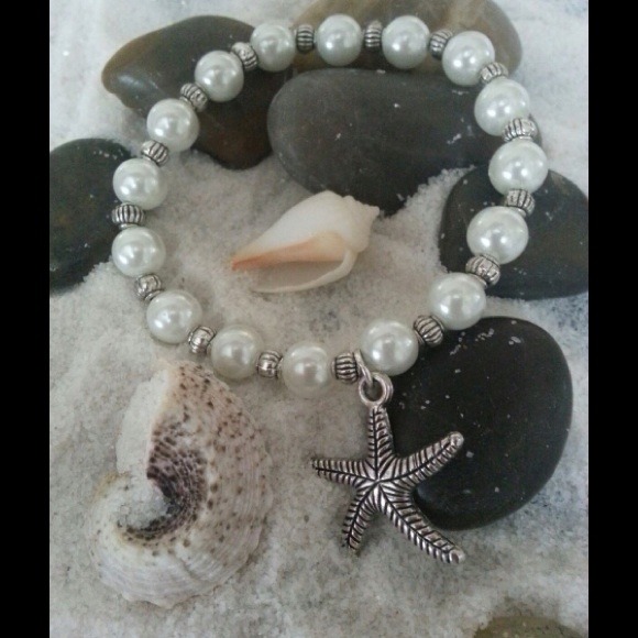 Jewelry - NEW Bracelet