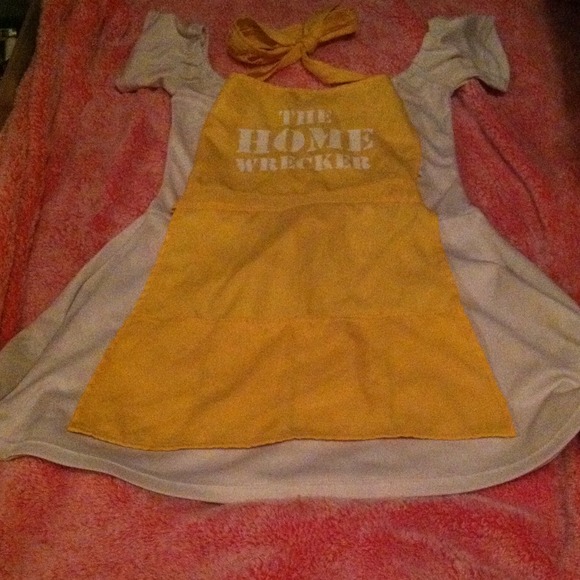 The home wrecker ladies Halloween costume