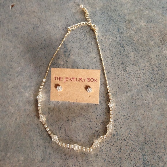 Necklace and Earring Set