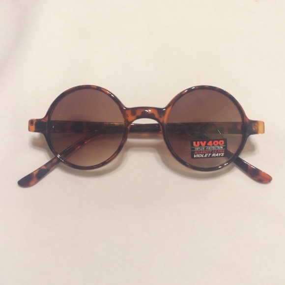 Tortoise Shell Round Frame Sunglasses