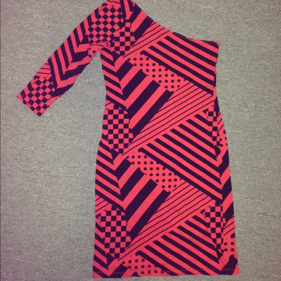 one sleeve dress